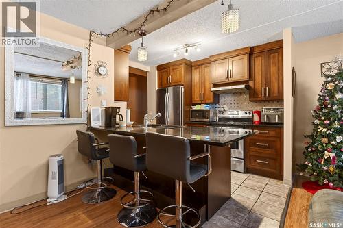 11 23 Centennial Street, Regina, SK - Indoor Photo Showing Kitchen With Stainless Steel Kitchen