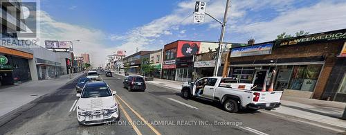 1602 Eglinton Avenue W, Toronto, ON 