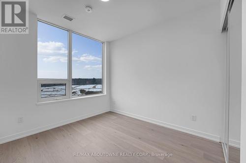 623 - 2501 Saw Whet Boulevard, Oakville, ON - Indoor Photo Showing Other Room