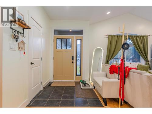 892 Waterloo Road, Castlegar, BC - Indoor Photo Showing Other Room