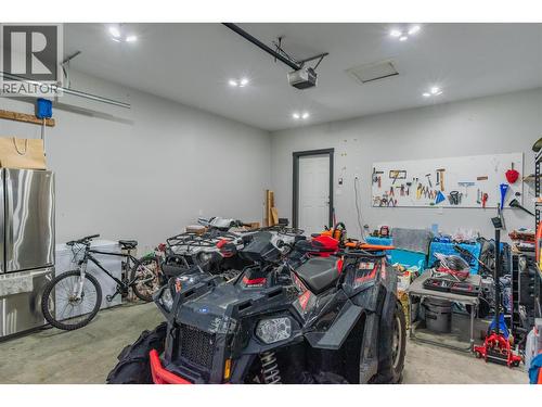 892 Waterloo Road, Castlegar, BC - Indoor