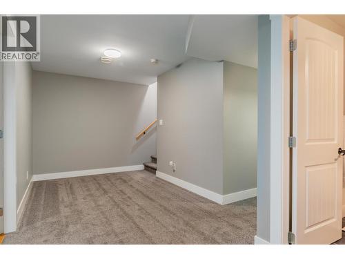 892 Waterloo Road, Castlegar, BC - Indoor Photo Showing Other Room