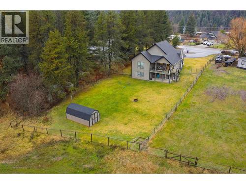 892 Waterloo Road, Castlegar, BC - Outdoor
