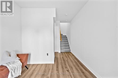 79 Dryden Lane, Hamilton, ON - Indoor Photo Showing Other Room