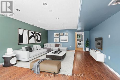 926 Cresthill Street, Kingston (North Of Taylor-Kidd Blvd), ON - Indoor Photo Showing Living Room