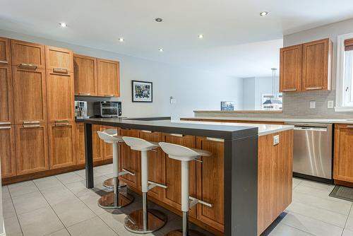 Cuisine - 25 Rue Charlotte-Leduc, La Prairie, QC - Indoor Photo Showing Kitchen
