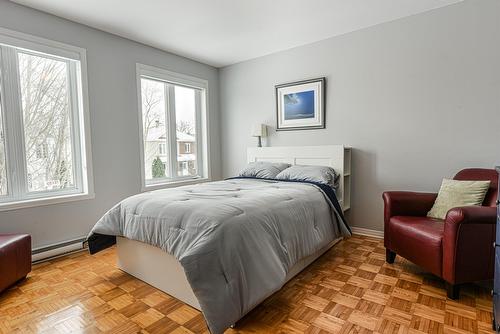 Bedroom - 25 Rue Charlotte-Leduc, La Prairie, QC - Indoor Photo Showing Bedroom