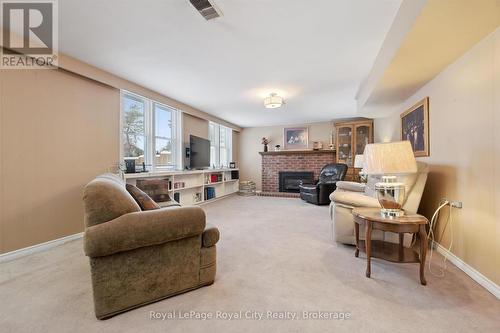 78 Callander Drive, Guelph (General Hospital), ON - Indoor Photo Showing Living Room With Fireplace