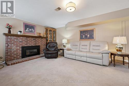 78 Callander Drive, Guelph (General Hospital), ON - Indoor Photo Showing Living Room With Fireplace