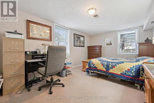 78 Callander Drive, Guelph (General Hospital), ON - Indoor Photo Showing Bedroom