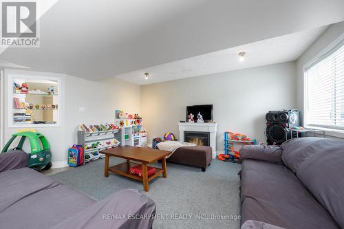 85 Biscayne Crescent, Orangeville, ON - Indoor With Fireplace