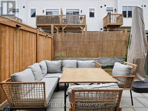 10 Snowberry Lane, Hamilton, ON - Outdoor With Deck Patio Veranda With Exterior