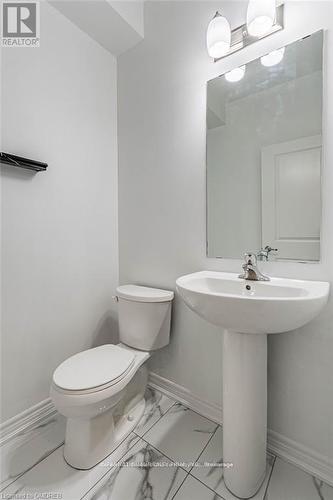 1 Haney Drive, Thorold, ON - Indoor Photo Showing Bathroom