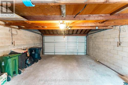 205 Markham Street, Toronto, ON - Indoor Photo Showing Garage
