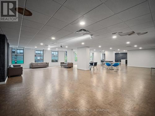 810 - 45 Carlton Street, Toronto, ON - Indoor Photo Showing Other Room