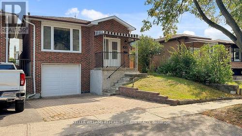 15 Thistlewaite Crescent, Toronto, ON - Outdoor