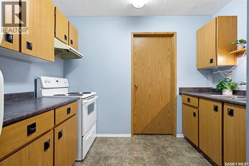 17 6575 Rochdale Boulevard, Regina, SK - Indoor Photo Showing Kitchen
