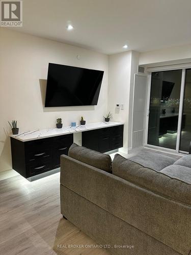 802 - 58 Lakeside Terrace, Barrie, ON - Indoor