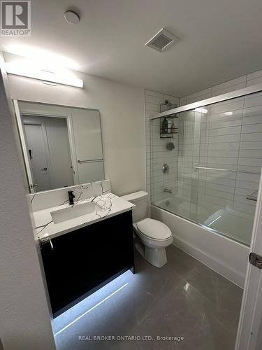 802 - 58 Lakeside Terrace, Barrie, ON - Indoor Photo Showing Bathroom