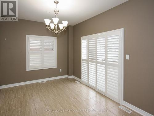 30 Forsyth Crescent, Springwater, ON - Indoor Photo Showing Other Room