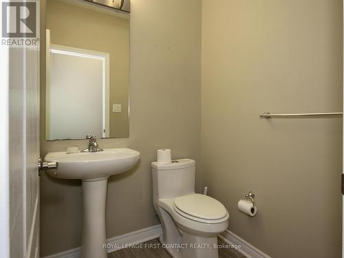 30 Forsyth Crescent, Springwater, ON - Indoor Photo Showing Bathroom