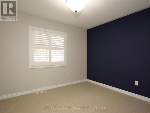 30 Forsyth Crescent, Springwater, ON - Indoor Photo Showing Other Room
