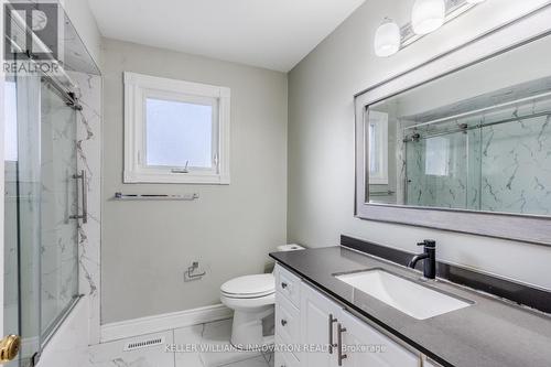 8 Dingwall Court, Brampton, ON - Indoor Photo Showing Bathroom