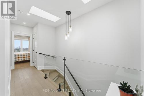 922 Fourth Street, Mississauga, ON - Indoor Photo Showing Other Room