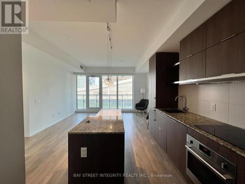 2406 - 197 Yonge Street, Toronto, ON - Indoor Photo Showing Kitchen