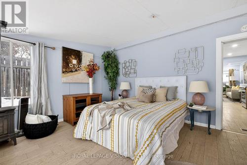 290 Nassau Street, Oshawa, ON - Indoor Photo Showing Bedroom