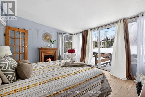 290 Nassau Street, Oshawa, ON - Indoor Photo Showing Bedroom