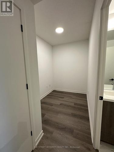 4301 - 8 Interchange Way W, Vaughan, ON - Indoor Photo Showing Other Room