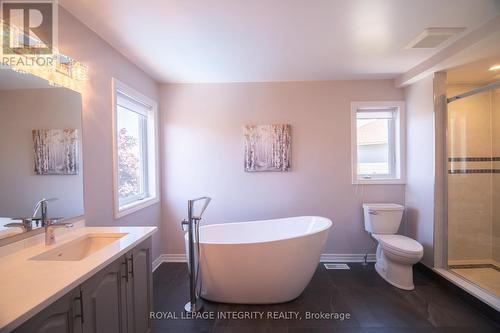 34 Keighley Circle, Ottawa, ON - Indoor Photo Showing Bathroom