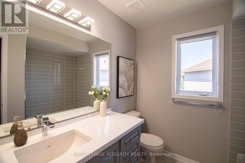 34 Keighley Circle, Ottawa, ON - Indoor Photo Showing Bathroom