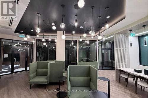 251 - 2501 Saw Whet Boulevard, Oakville, ON - Indoor Photo Showing Other Room