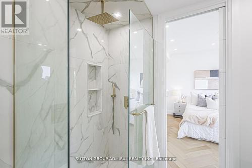 957 Dormer Street, Mississauga, ON - Indoor Photo Showing Bathroom