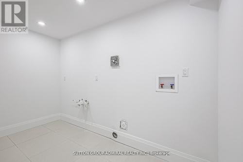957 Dormer Street, Mississauga, ON - Indoor Photo Showing Other Room