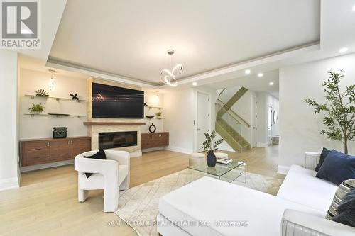 11B Maple Avenue N, Mississauga, ON - Indoor Photo Showing Living Room With Fireplace