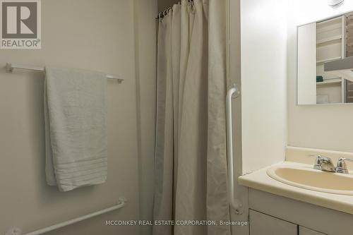1767 Young'S Point Road, Selwyn, ON - Indoor Photo Showing Bathroom