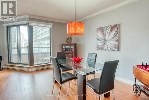 1105 - 556 Laurier Avenue W, Ottawa, ON - Indoor Photo Showing Dining Room