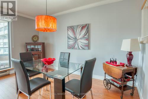 1105 - 556 Laurier Avenue W, Ottawa, ON - Indoor Photo Showing Dining Room