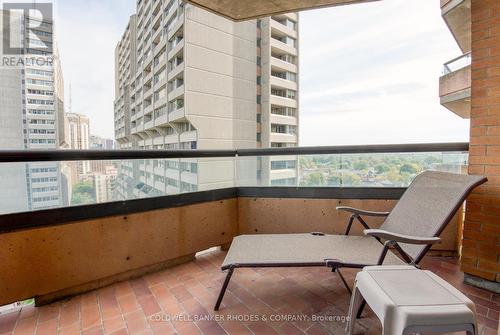 1105 - 556 Laurier Avenue W, Ottawa, ON - Outdoor With Balcony