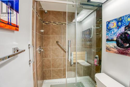 1105 - 556 Laurier Avenue W, Ottawa, ON - Indoor Photo Showing Bathroom