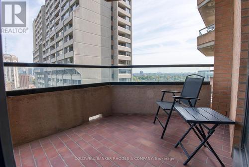1105 - 556 Laurier Avenue W, Ottawa, ON - Outdoor With Balcony With Exterior