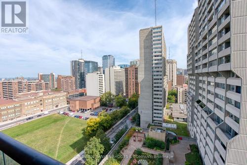 1105 - 556 Laurier Avenue W, Ottawa, ON - Outdoor