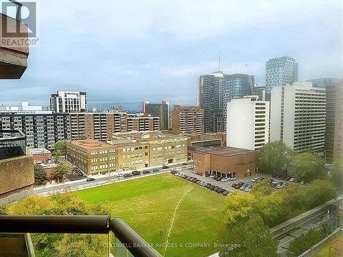 1105 - 556 Laurier Avenue W, Ottawa, ON - Outdoor