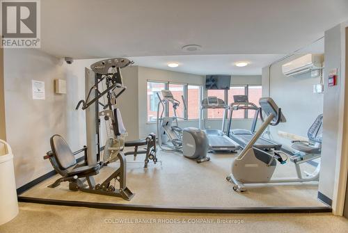 1105 - 556 Laurier Avenue W, Ottawa, ON - Indoor Photo Showing Gym Room