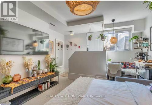 102 (Lower) - 336 Davenport Road, Toronto, ON - Indoor