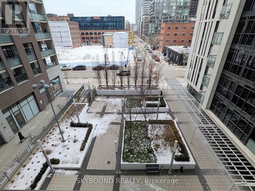 620 - 400 Adelaide Street E, Toronto, ON - Outdoor