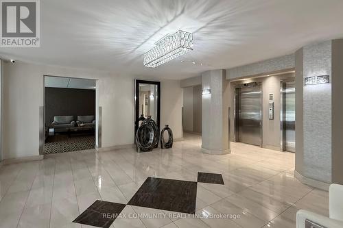 213 - 2 Glamorgan Avenue, Toronto, ON - Indoor Photo Showing Other Room